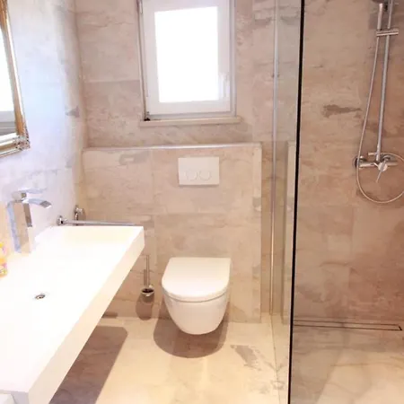 Luce Del Sole Apartment *