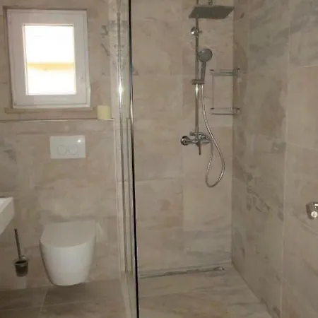 Luce Del Sole Apartment Mirce