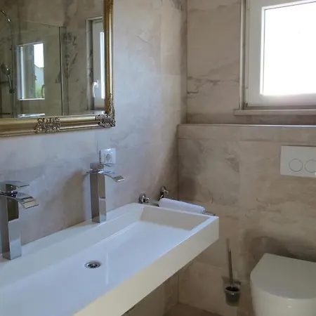 Luce Del Sole Apartment *